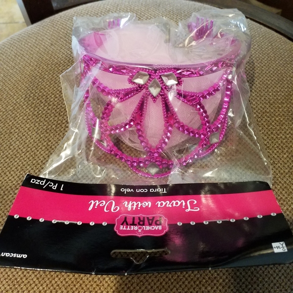 Bachelorette Party Bride Pink Tiara w Veil. - Picture 7 of 7